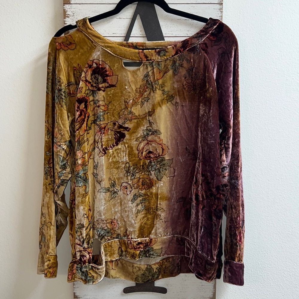 Chaser Long Sleeve Top